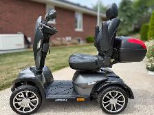 Cobra GT4 Electric Mobility Scooter - Excellent Condition - New - Photo 2