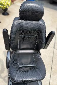 Cobra GT4 Electric Mobility Scooter - Excellent Condition - New - Photo 8