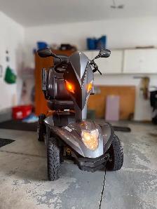 Cobra GT4 Electric Mobility Scooter - Excellent Condition - New - Photo 9