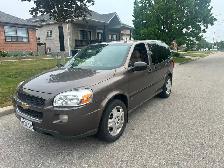 2009 Chevrolet Uplander - Photo 2