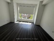2 rooms available in Sharing in a Massive Townhouse in Brampton - Photo 2