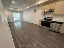 2 rooms available in Sharing in a Massive Townhouse in Brampton - Photo 3