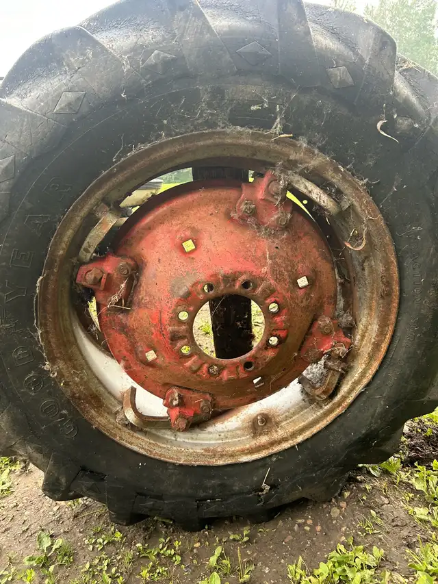 Looking for Massey 65 rear tire spin off rim