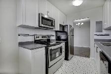 Etobicoke 1 Bedroom LARGE Apartment for Rent - 40 Stevenson Road - Photo 14