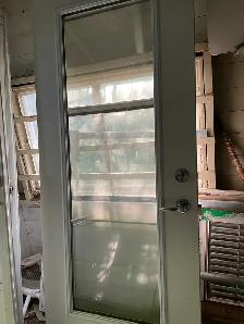 exterior doors - Photo 2