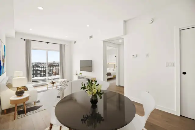 LUXURY 2 Bedroom Apartment! Fitness Centre Included