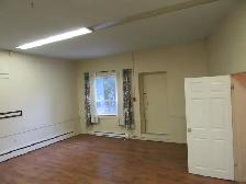 Ground Floor Commercial Space For Rent in West Hamilton - Photo 10