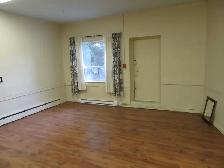 Ground Floor Commercial Space For Rent in West Hamilton - Photo 14