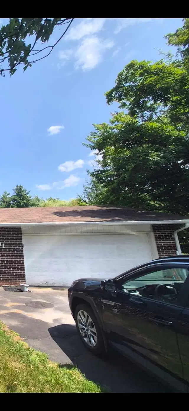 Garaga Garage Door 16 x 7 feet