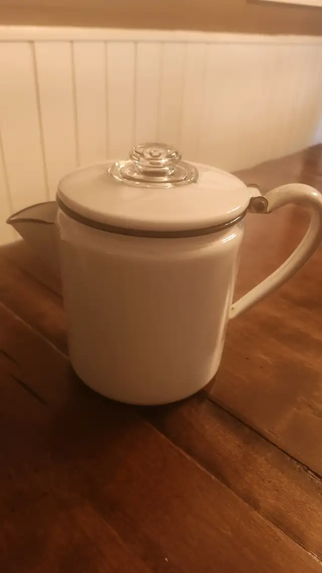 VINTAGE COWBOY COFFE POT ENAMEL