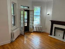 3 Bedroom Sandy Hill Apartment for Rent (255 Daly Ave) - Photo 11
