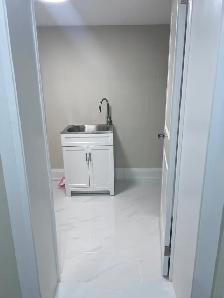 room rentals (near Jane & Wilson) - Photo 2