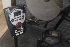 Roland TD-11 Electric Drum kit - Photo 5