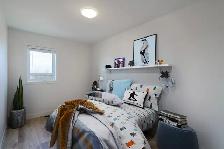 LUXURY 4 Bedroom Townhouse! With Walkout Basement! - Photo 6