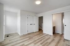 LUXURY 4 Bedroom Townhouse! With Walkout Basement! - Photo 8
