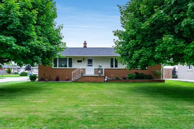 1665 Regent St. Ruthven ON