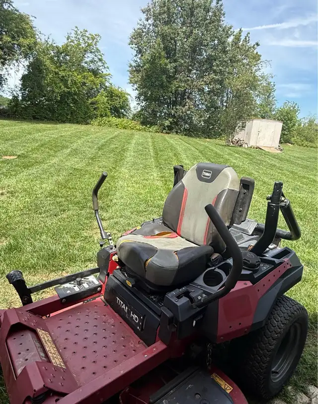 acreage lawnmowing