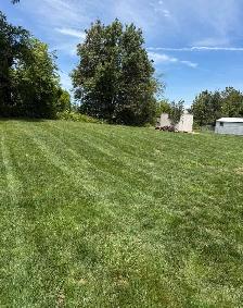 acreage lawnmowing - Photo 2