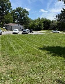 acreage lawnmowing - Photo 5