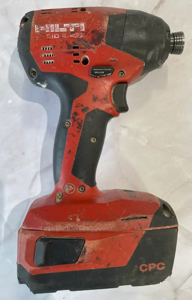 HILTI SID 4-A22 1/4" IMPACT W/BATTERY