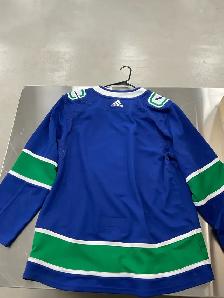 Vancouver Canucks hockey jerseys - Photo 2