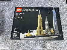 Lego 21028 New York City 598 Pcs