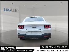 2025 Ford Mustang EcoBoost Premium - Photo 3
