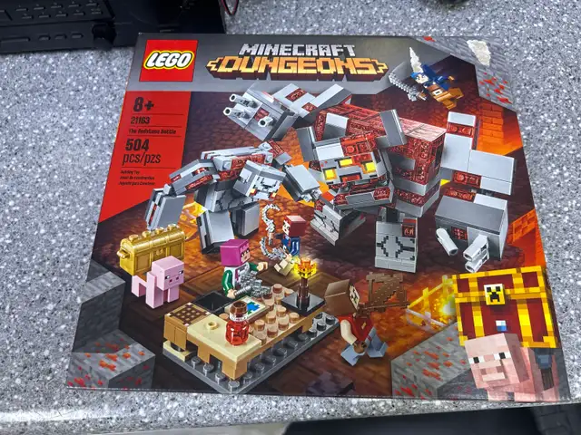 Lego 21263 Minecraft Redstone Battle 504 PCs