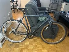 FIXED GEAR BIKE