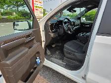 2025 Chevrolet Silverado 1500 - CLEAN CARFAX, GREAT CONDITION! - Photo 6