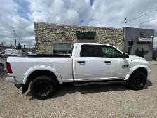 2018 Ram 3500 SLT 4x4 6.7L Cummins Turbo Diesel Crew Cab 6'4' Bo - Photo 4