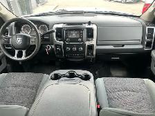 2018 Ram 3500 SLT 4x4 6.7L Cummins Turbo Diesel Crew Cab 6'4' Bo - Photo 16