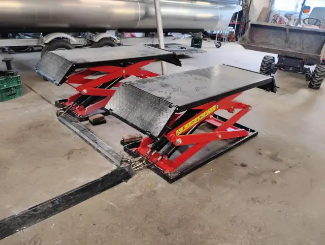 Brand New. Full-rise Ultra-thin scissor lift