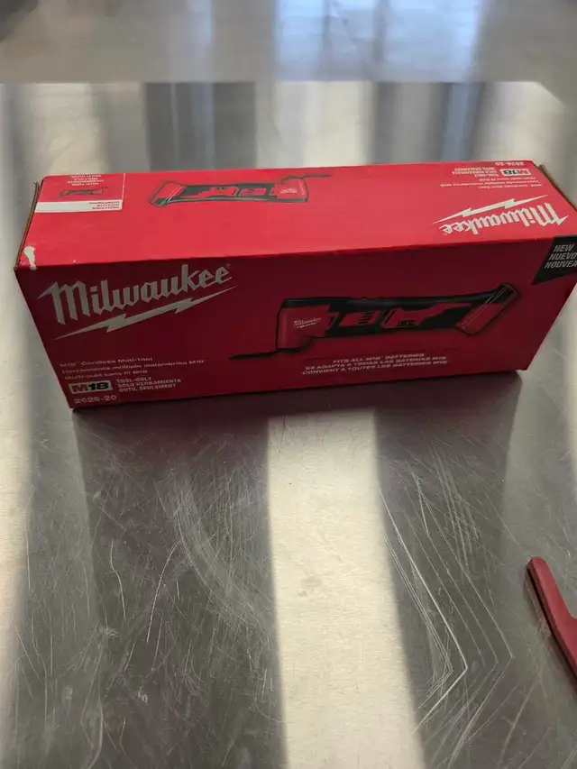 Milwaukee m18 cordless muti-tool
