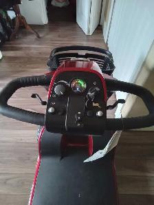 BRAND NEW VICTORY 10.2 MOBILITY SCOOTER - Photo 2