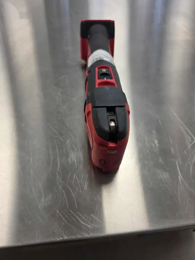 Milwaukee multi tool (bare tool)