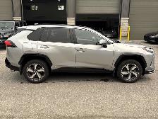 2024 Toyota RAV4 Prime - CLEAN CARFAX, PHEV, GREAT CONDITION! - Photo 5