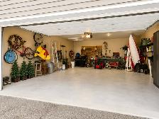 Exceptional Custom-Built Bungalow in Pinawa | 4 Bed, 3 Bath - Photo 10