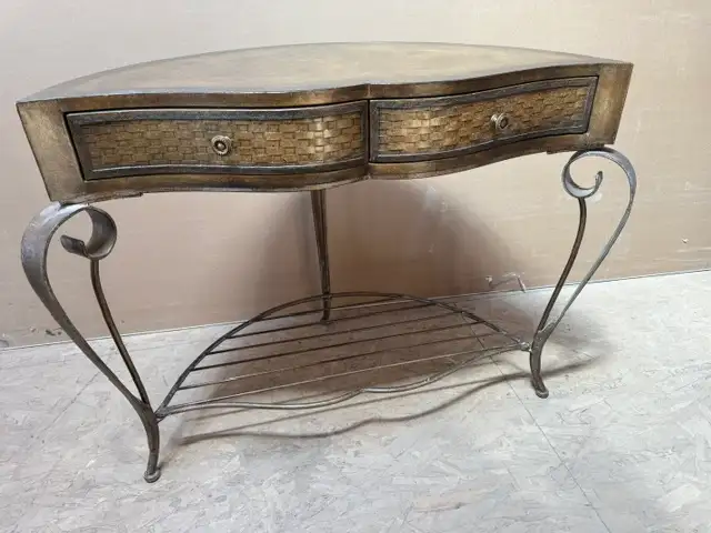 CORNER TABLE FOR SALE