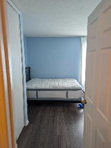 Furnished Bedroom with Private Bathroom: All-Inclusive (Kanata) - Photo 4