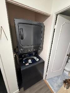 1 Large BR, 1.5 Bath Spacious Apartment-9th Floor - Photo 8