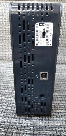 500 GB WESTERN DIGITAL PORTABLE EXTERNAL HARD DRIVE (Like New) - Photo 3