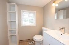 203 Niagara St, St. Catharines - All Inclusive 3 Bed   Den - Photo 13