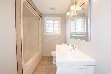 203 Niagara St, St. Catharines - All Inclusive 3 Bed   Den - Photo 18