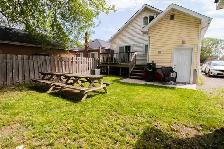 203 Niagara St, St. Catharines - All Inclusive 3 Bed   Den - Photo 21