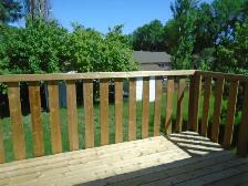 Large 2 Bedroom Suite Near the Mall With A/C, Parking, and Deck - Photo 4