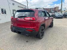 2016 Jeep Cherokee Sport - Photo 3