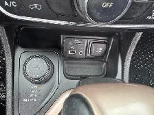 2016 Jeep Cherokee Sport - Photo 17
