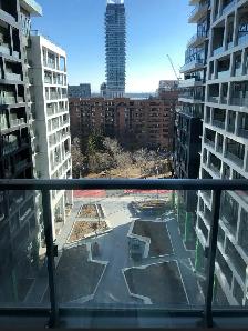 Master bedroom rent for Sep 1,  new condo at Front st E Toronto - Photo 3