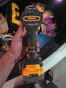 Dewalt Hammer Drill DCD 1007 8.0AH Battery and Fast Charger - Photo 2